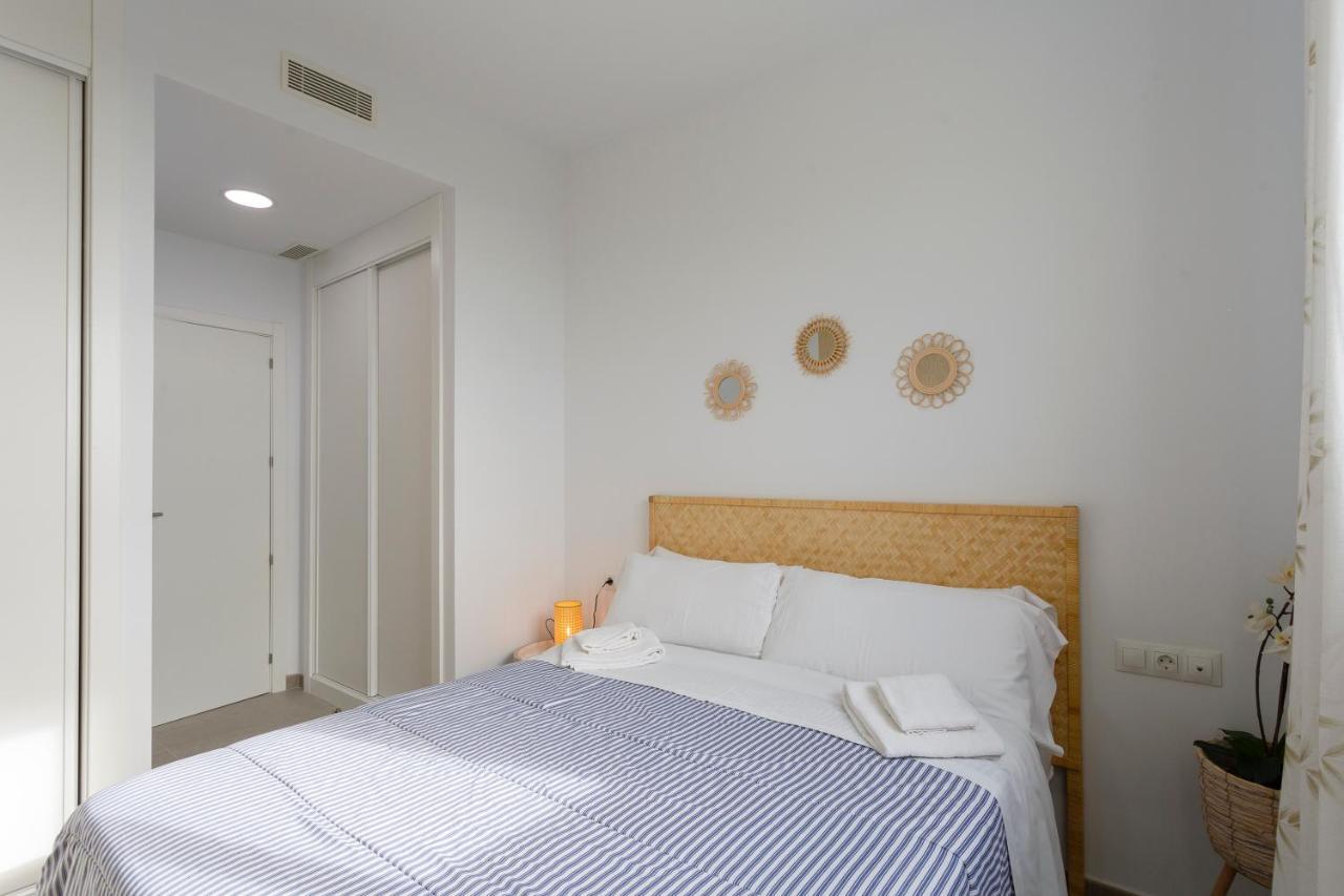 Poseidon Beach Apartment & Parking By Cadiz4Rentals Exteriér fotografie